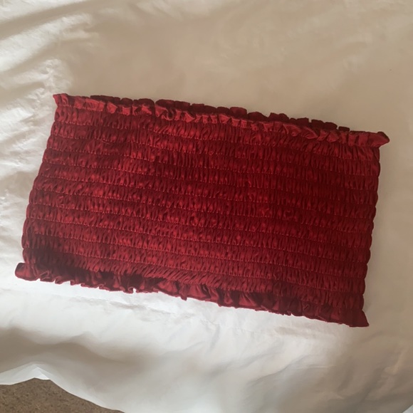 Maroon sinched tube top - Picture 2 of 3